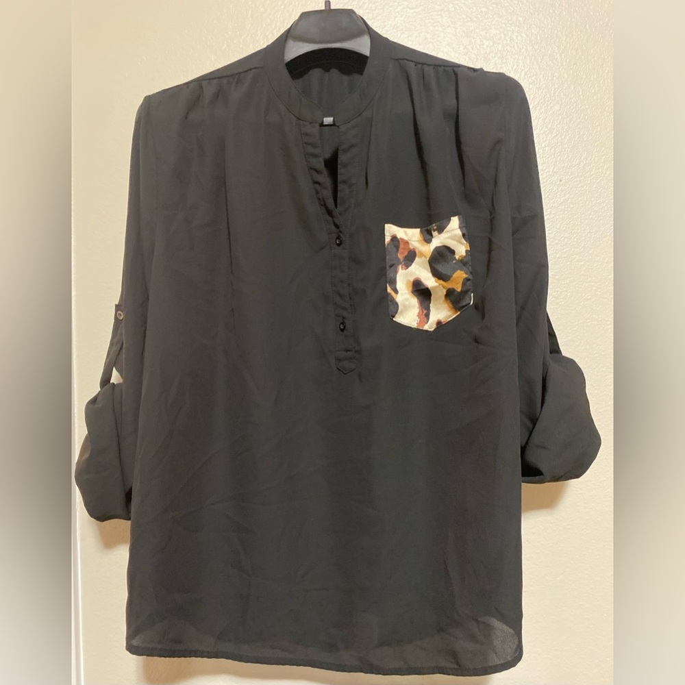 Womens Shein Black Blouse Cheetah pattern pocket- size 3xl